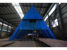 直縫鋼管制管工序之二：JCOE成型